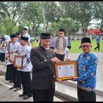 Penghargaan UKS Terbaik tingkat SMA/SMK/MA se-Sumatera Barat